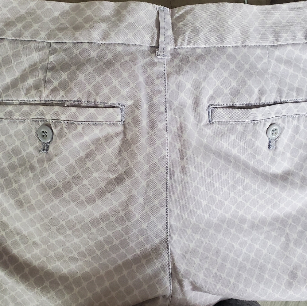 Gap Slim City Gray and White Pants
